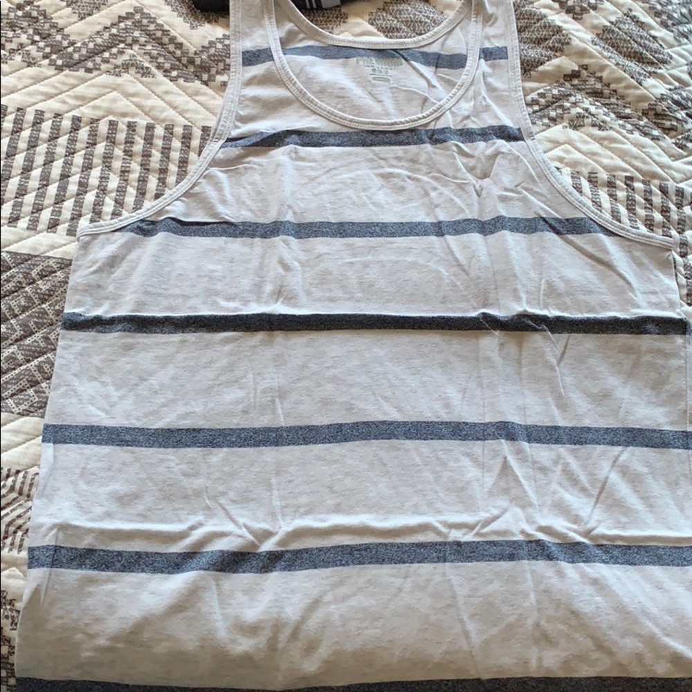 Set of 2 Tank Top.